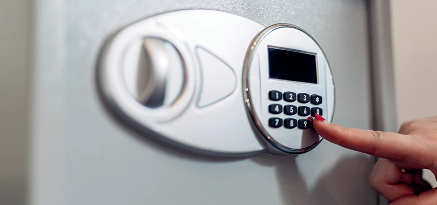 Jewelry Safe Cracking in Spring Valley, California